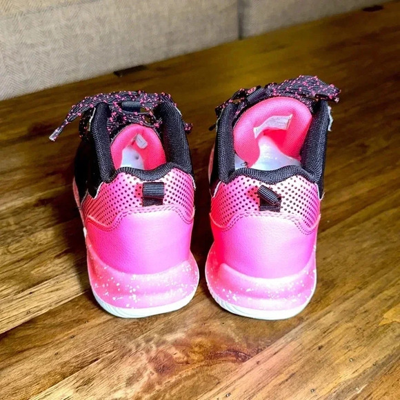 Shaq High Top Girls Dayton Sneaker Shoe Black/Pink Size 3 and 4 - Picture 5 of 8
